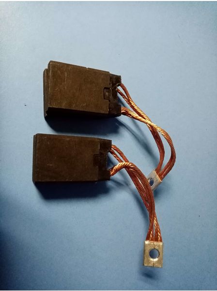 Электрощетка с демпфером ЭГ-61А     2/12,5*40*52   